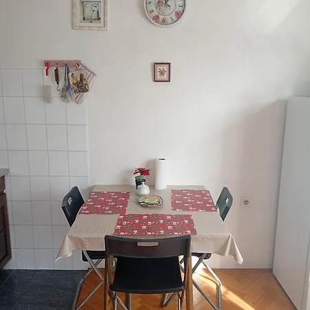 Kleopa Appartamento Pale